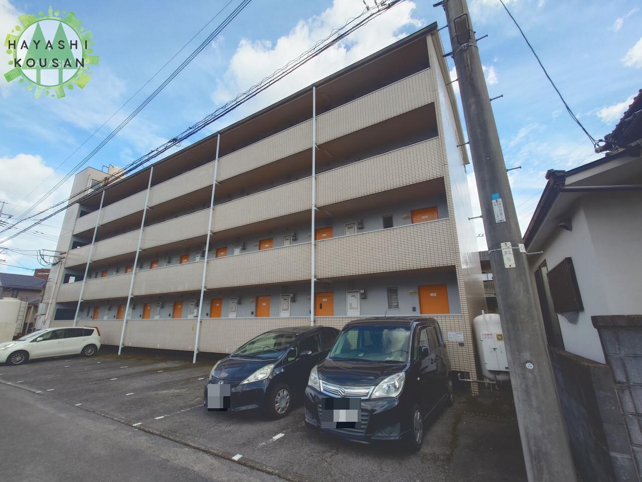 物件外観写真1　(リバーサイド今津留 外観)