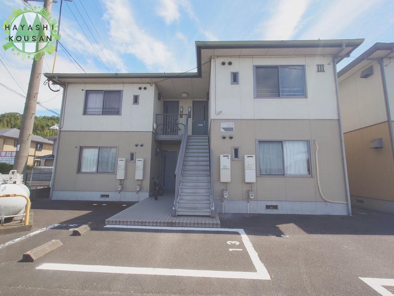 メゾン・SIIIの物件外観写真