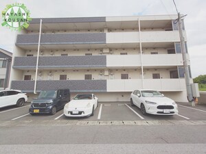 グラシア三川外観写真