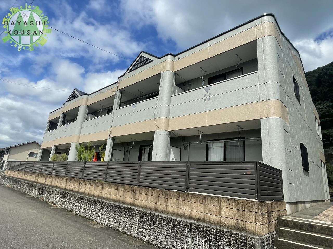 クレア フィオーレの物件外観写真