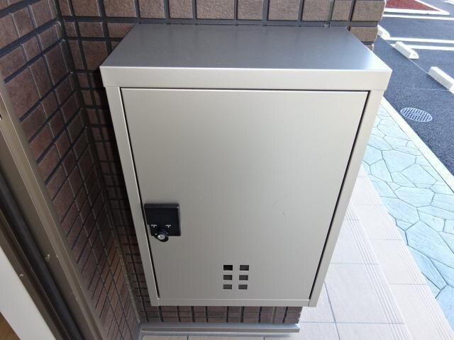 物件内観写真8　(宅配BOX)