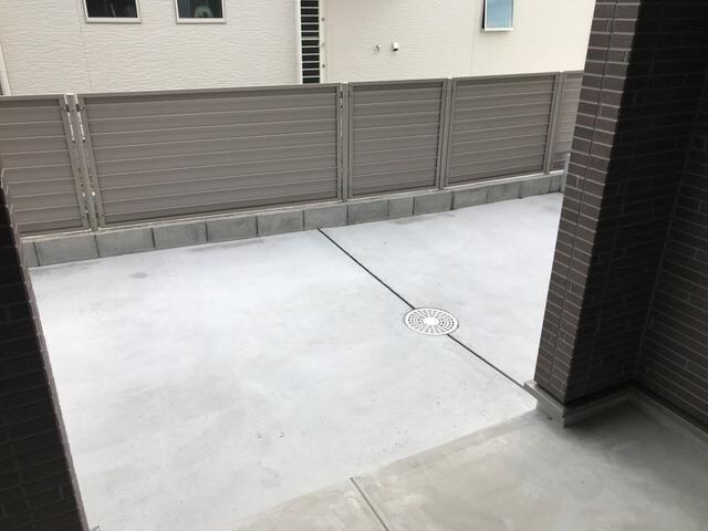 物件内観写真22　(テラス・庭)