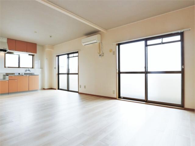 静岡駅 バス23分　宮竹一丁目下車：停歩2分 3階の居室