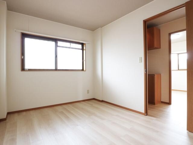 静岡駅 バス23分　宮竹一丁目下車：停歩2分 3階の居室