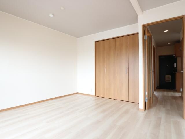 静岡駅 バス23分　宮竹一丁目下車：停歩2分 3階の居室