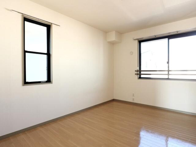 静岡駅 バス12分　見瀬Ｄａｉｉｃｈｉ－ＴＶ入口下車：停歩3分 2階の居室