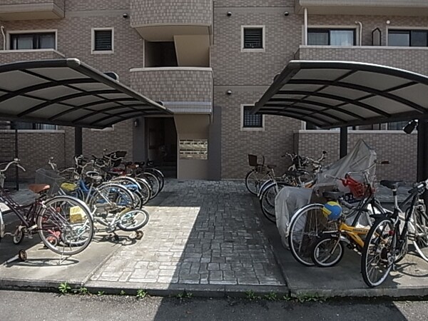 駐輪場