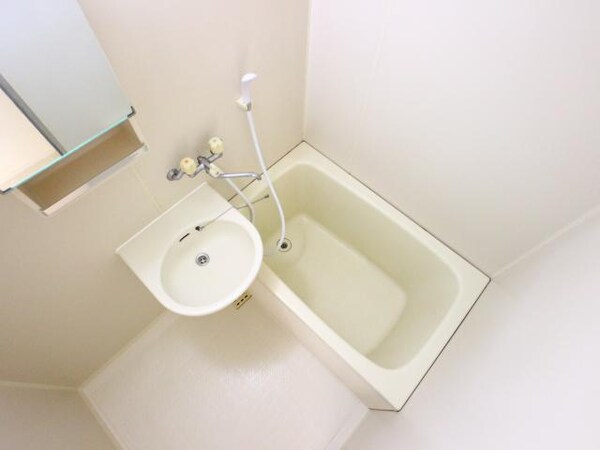 バス／シャワールーム等