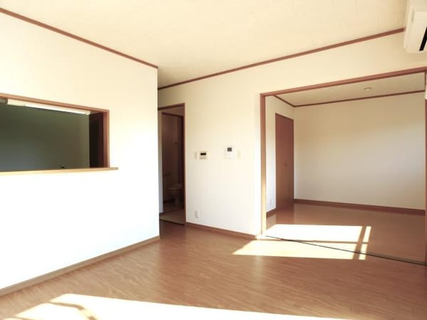 居室(同イメージ反転)