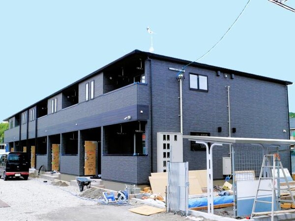 建築中