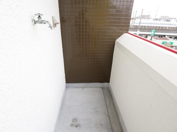 その他設備(屋外洗濯機置場)