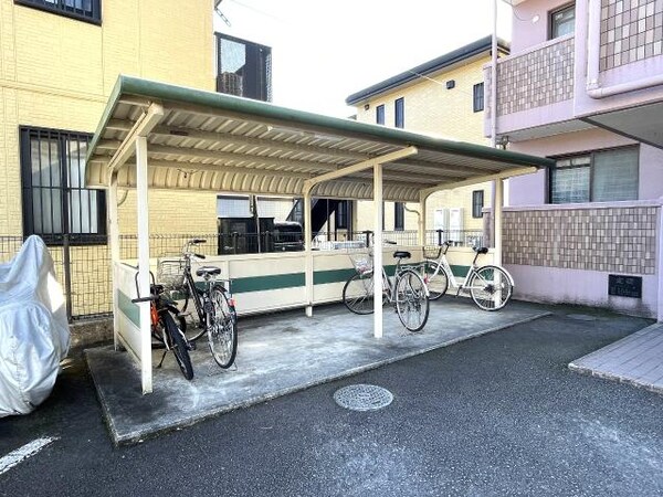 駐輪場