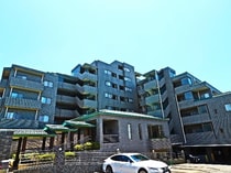 静岡鉄道静岡清水線 日吉町駅 7階建 築24年の外観写真