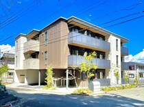 静岡鉄道静岡清水線 音羽町駅 3階建 築1年の外観写真