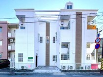 静岡鉄道静岡清水線 音羽町駅 2階建 築36年の外観写真