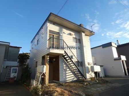 駒場町4テラスハウス外観写真