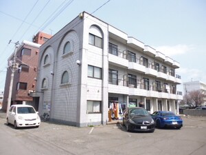 ｵﾘｴﾝﾄﾊｲﾑ外観写真