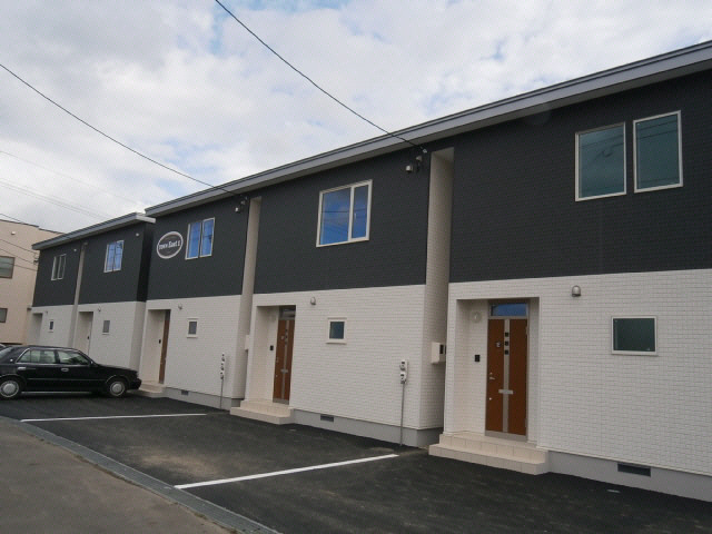 TOWN　East1
