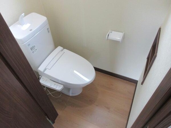 トイレ(2F)
