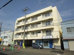 21タイガーズマンション外観写真