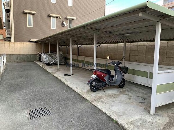 バイク置き場