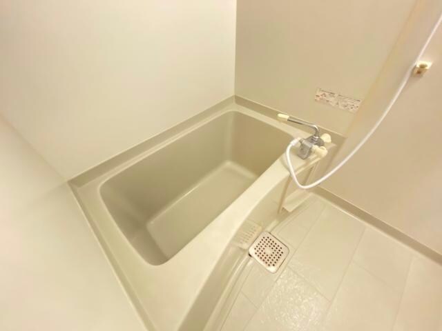 物件内観写真10　(同型　現況優先)