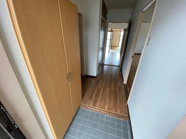 玄関回り(現況優先)