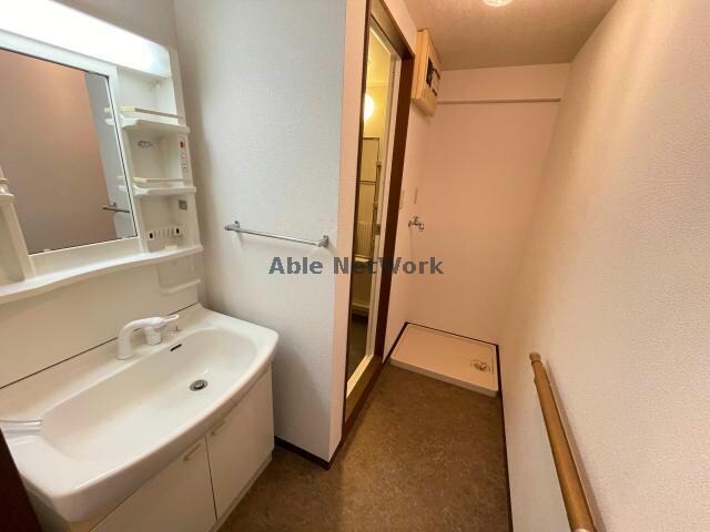 物件内観写真12　(同型　現況優先)