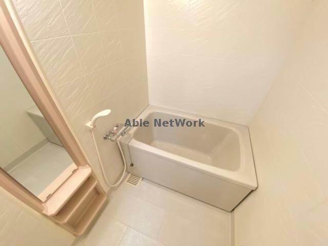 物件内観写真12　(同型反転　現況優先)