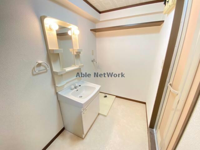 物件内観写真13　(同型反転　現況優先)