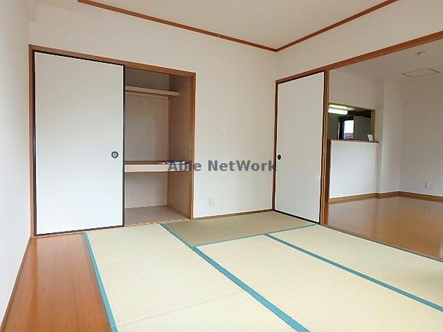 物件内観写真8　(同型　現況優先)