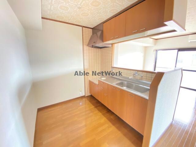 物件内観写真10　(同型　現況優先)