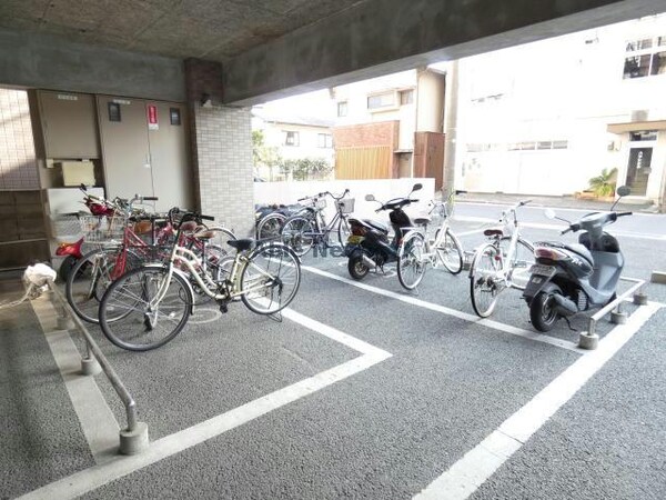 駐輪場