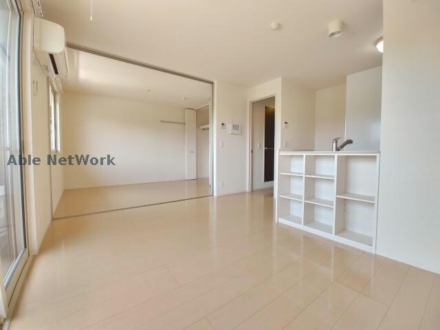 物件内観写真5　(同型反転タイプ)