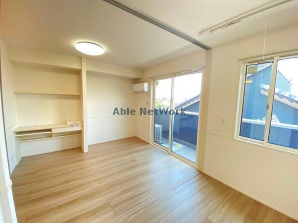 リビングダイニング(同型反転タイプ)