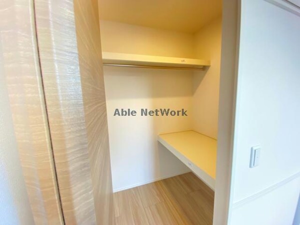 収納(同型反転タイプ)