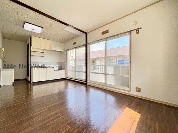 リビングダイニング