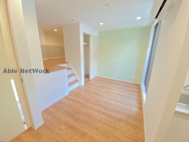 物件内観写真4　(※同型・現況優先)