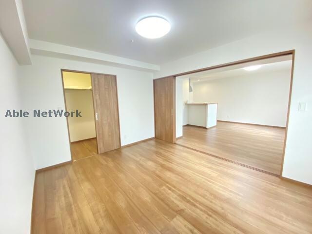 物件内観写真8　(同型タイプ　現況優先)