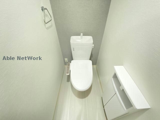 物件内観写真11　(※同型反転・現況優先、床色は異なる場合がございます)