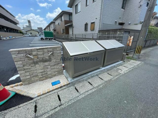 物件外観写真2　