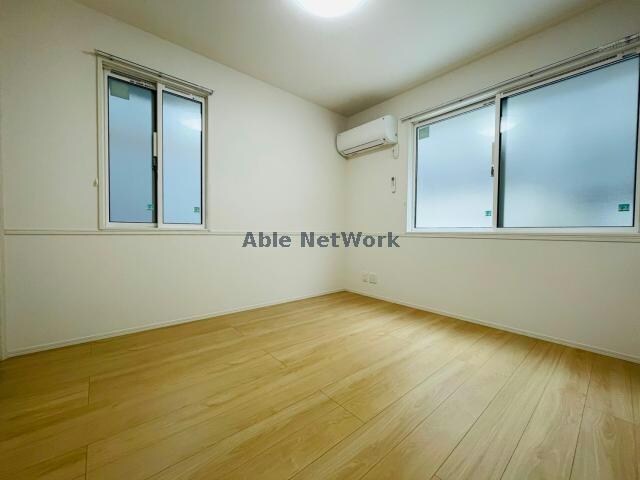 物件内観写真5　(同型反転タイプ　現況優先)