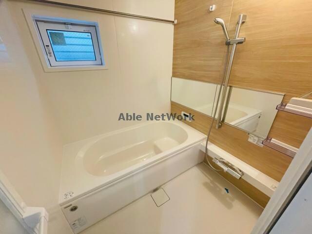 物件内観写真8　(同型反転タイプ　現況優先)