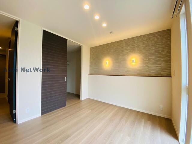 物件内観写真4　(同型　現況優先)