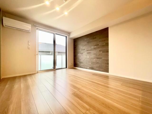 物件内観写真6　(同型　現況優先)