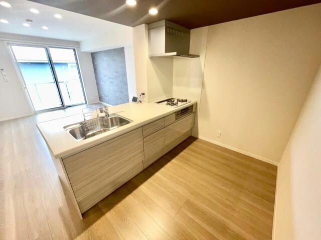 物件内観写真8　(同型　現況優先)