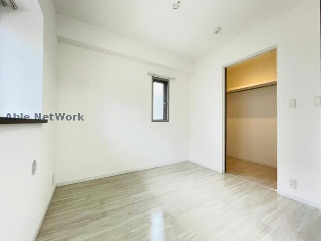 物件内観写真4　(同型　現況優先)