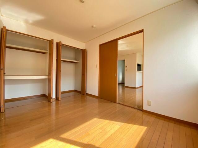 物件内観写真5　(同型　現況優先)