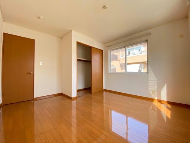 物件内観写真6　(同型　現況優先)