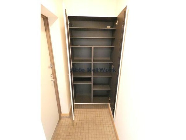 玄関回り(現況優先)